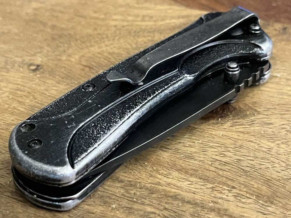 Smith & Wesson SWSA12 Assisted Folding Knife 3.25" Black Plain Blade