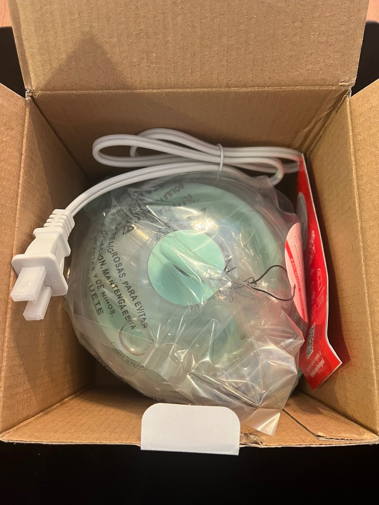 NIB - Dash Everyday Egg Cooker in Mint - One Touch Cooking - 7 Egg Capacity 