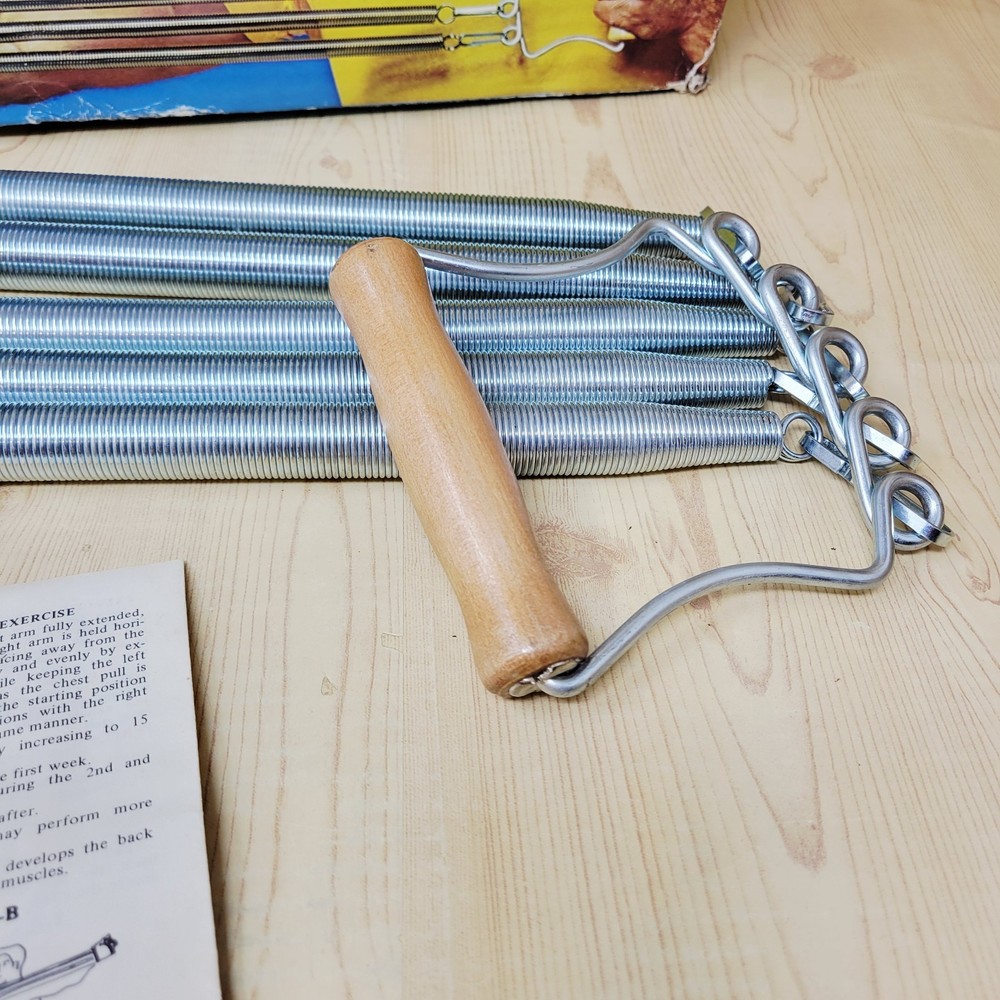 Vintage 1970s DP 5 Spring Chest Pull Expander Exerciser in Original Box