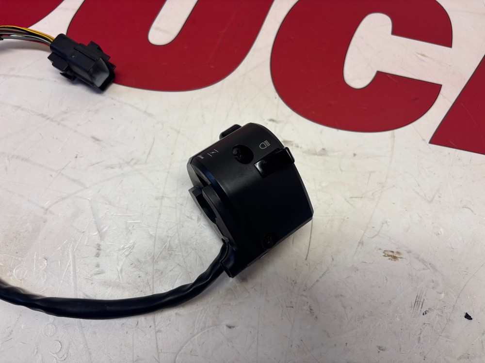 Ducati left handlebar switch 749 999 65140131A