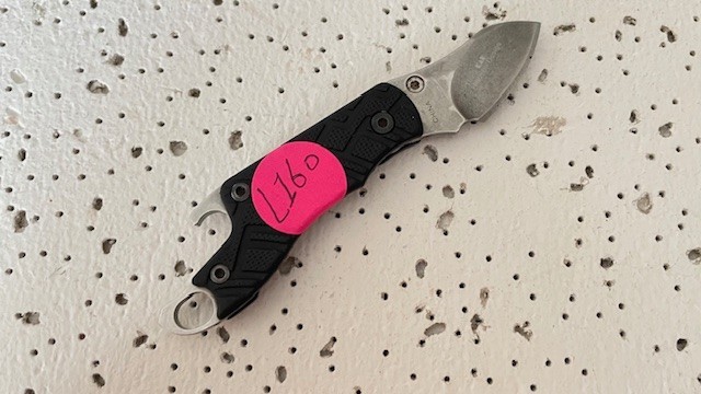 Kershaw 1025 Hinderer Design Cinder Plain Blade With Keychain,Bottle Opener - -