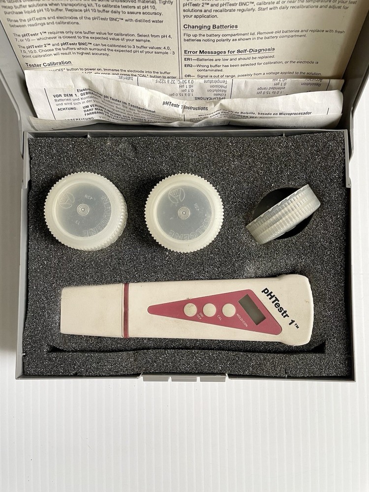 Oakton pHTestr 1, Temperature Control PH Water Analysis Tester Kit- Untested