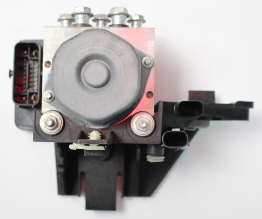 21 Harley Electra Glide Police FLHTP ABS Pump Module