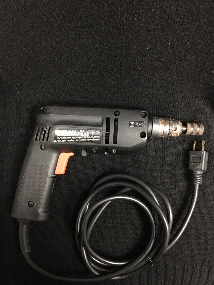 Black & Decker Drill 7152 3 Amp 3/8" 1200 RPM Forward/Reverse Tested - Working
