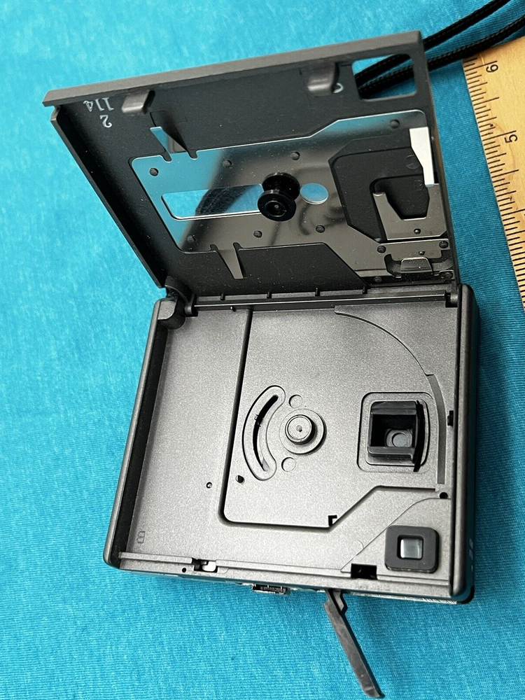 Vintage 80s Camera ANSCO MEMO DISC Compact Pocket Camera