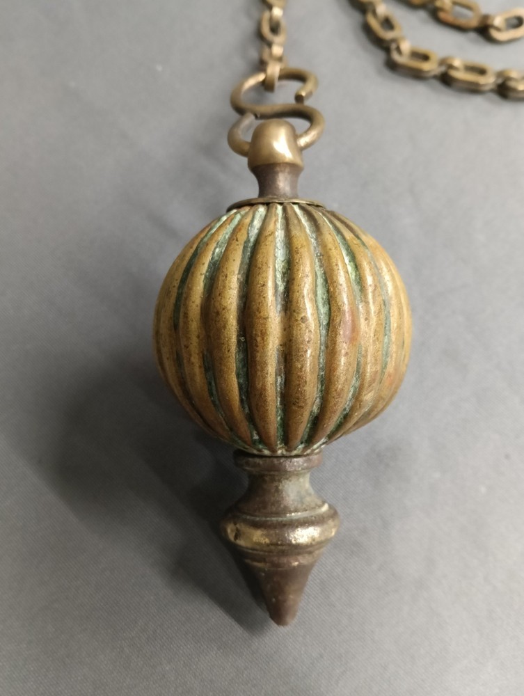 BRASS PUMKIN BALL HIGH LEVEL CISTERN LOO PULL TOILET PULL, CHUNKY BRASS CHAIN