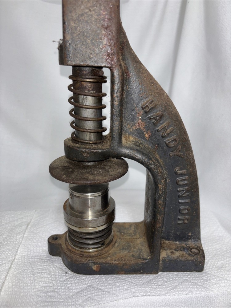 Handy Junior Button Press Machine & 50 UPH-B Button Die Set * Works!