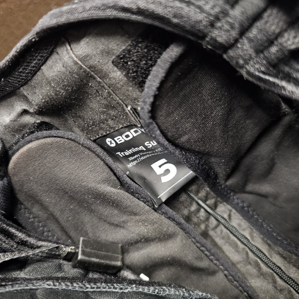 Complete Katalyst EMS Body Training System; Suit Size L; Arms sz M; barely use