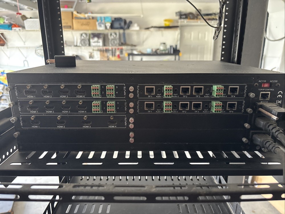 Intelix FLX-1616 Flexible Card-Based Matrix Switcher