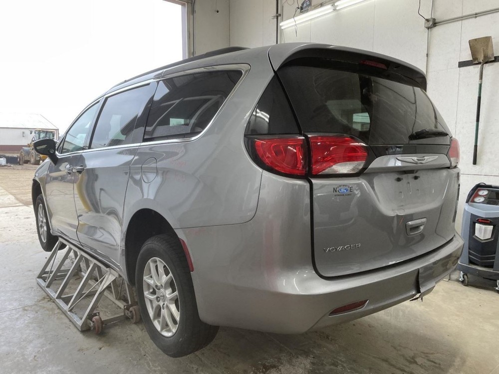 Fuse Box Engine Fits 20-22 VOYAGER 1053072