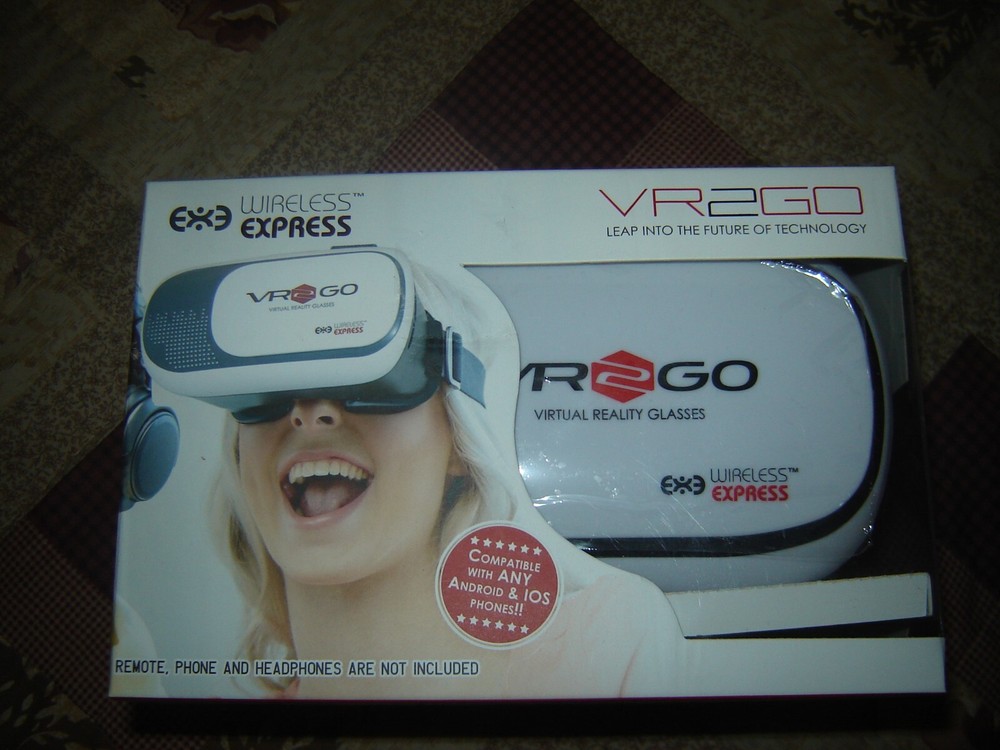 Wireless Express VR2GO Virtual Reality Glasses New Open Box!!