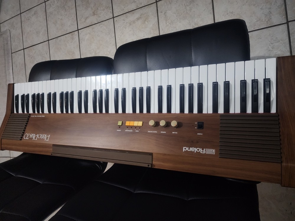 Piano Plus 70 Roland