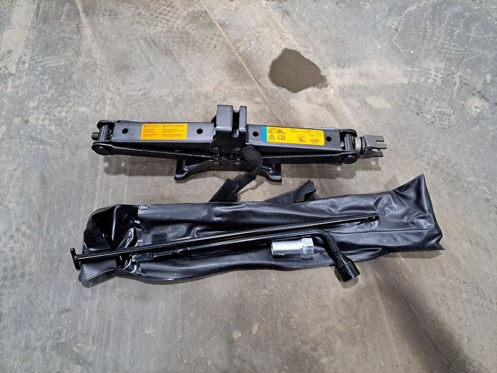 2017 Qx60 Jack Sku#4332028