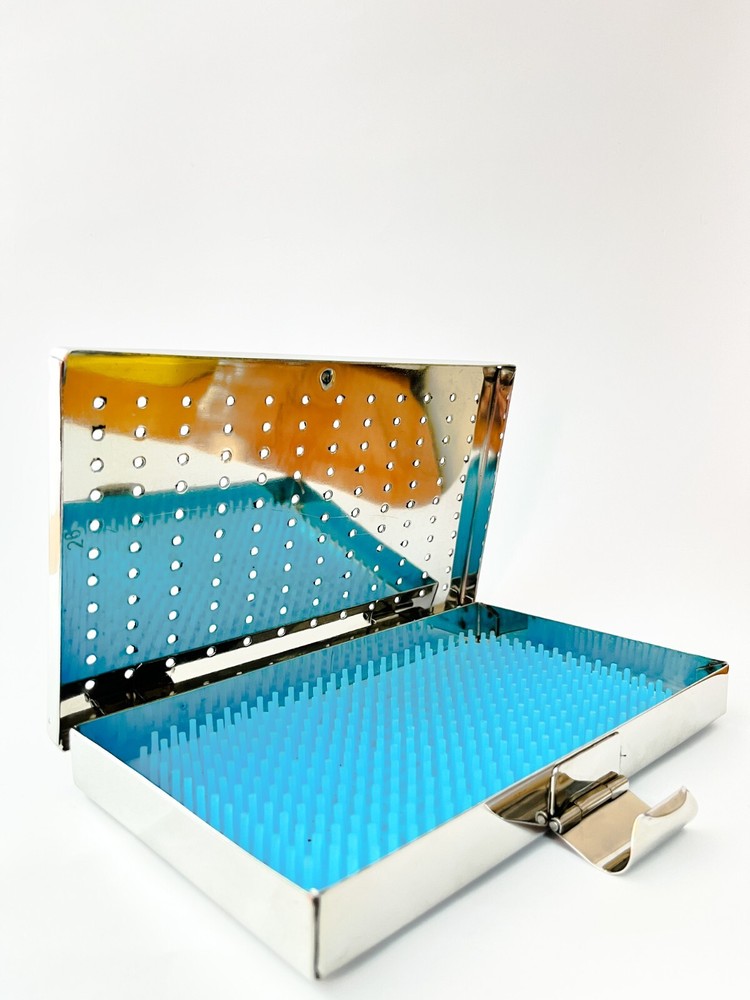 SURGIAL SS TRAY WITH SILICON MAT
