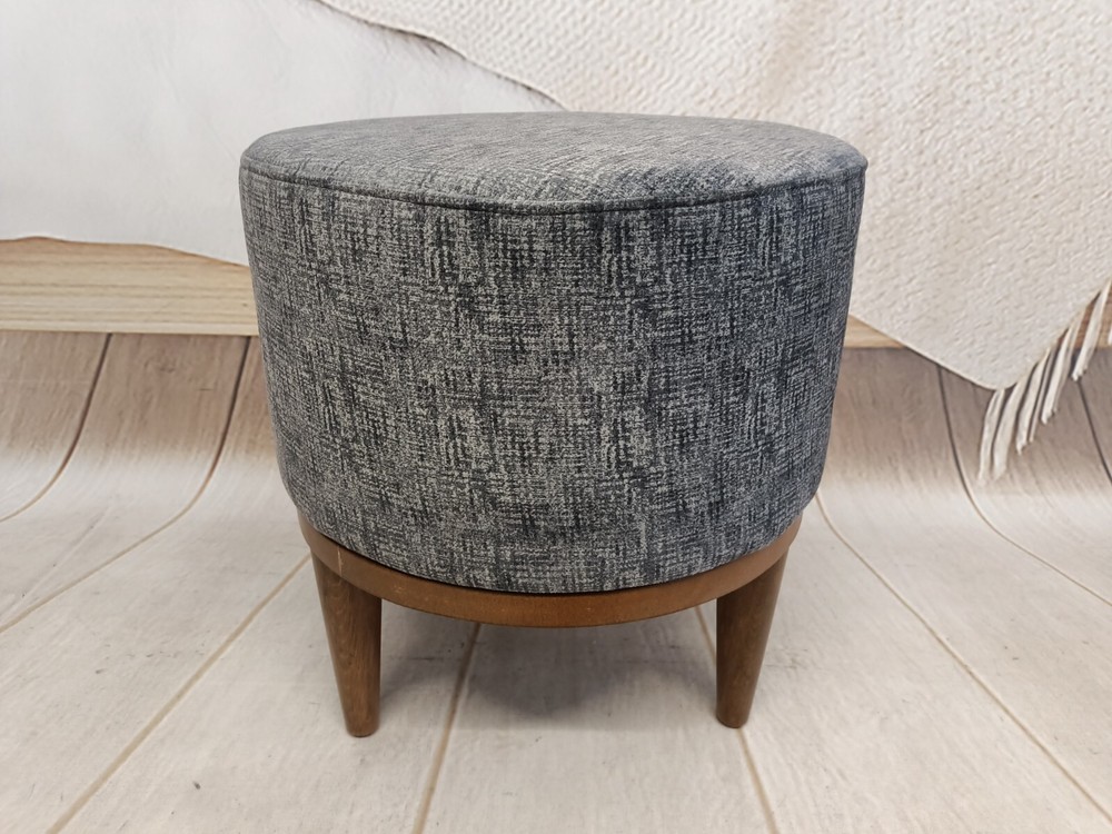 Round Ottoman Bench Handmade Tufted Foam Fill Polyester Fabric Gray