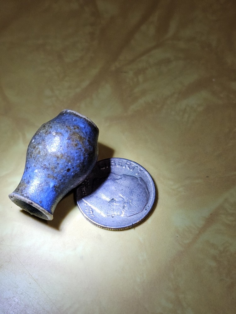 VTG MINI GLAZED STONEWARE VASE 22.62MM