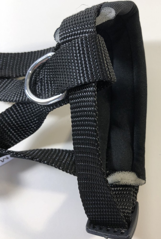 Nylon Dog Muzzle Prevent Biting Barking Chewing Medium Adjustable Loop Pet NEW