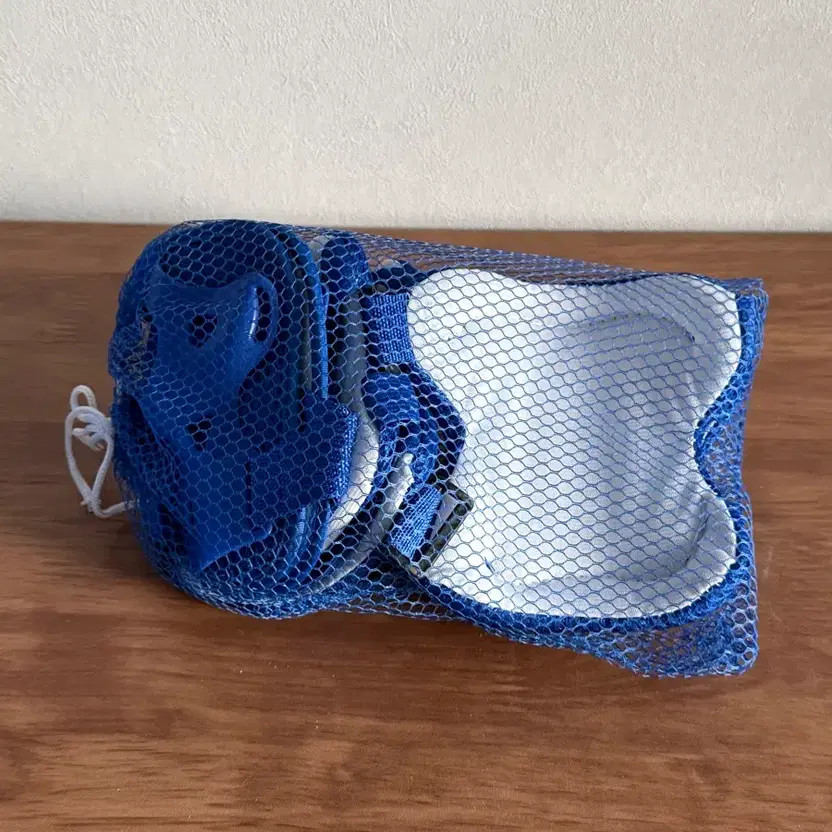 Marvel Spider-Man Kids Helmet & Protective Gear Set