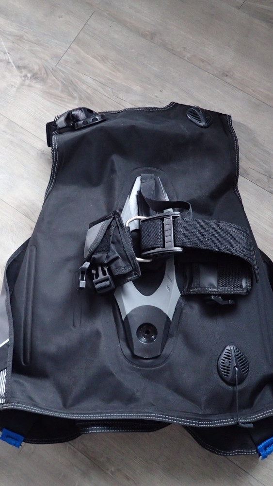 Aqualung ProHD Scuba BCD, M/L, EUC