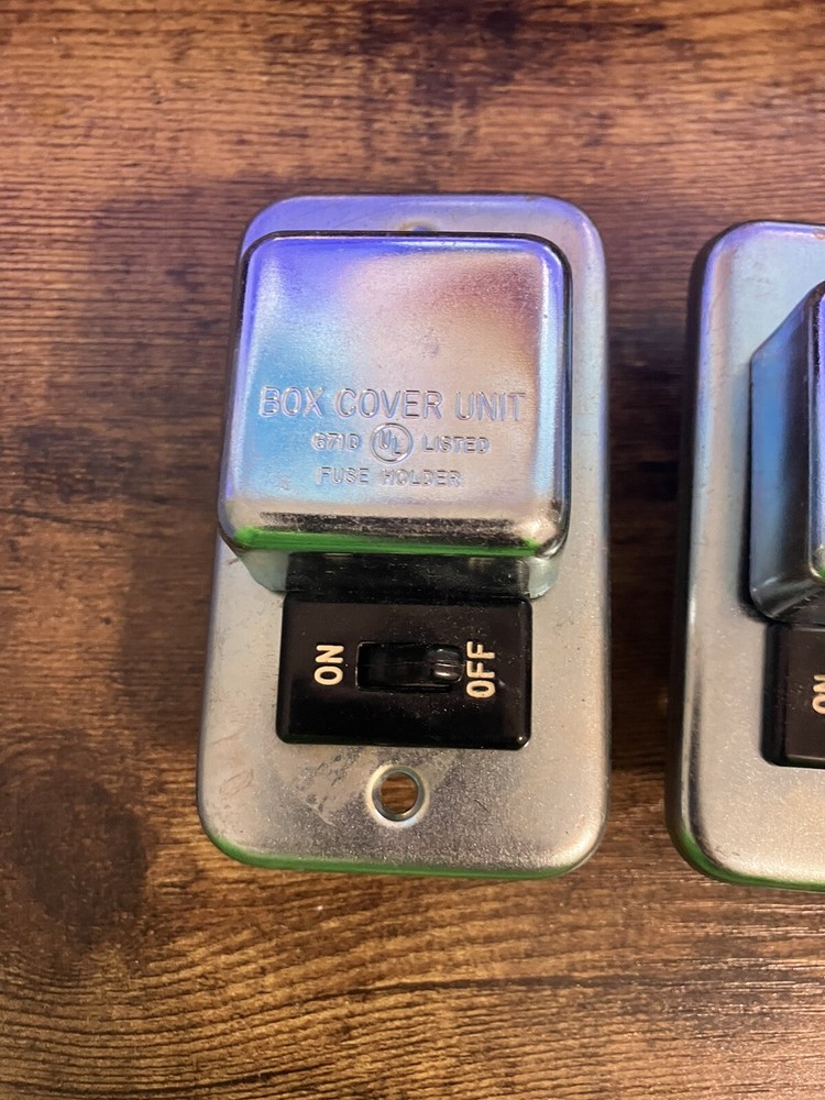 (2) LITTELFUSE BOX COVER UNIT PART NO LSSU