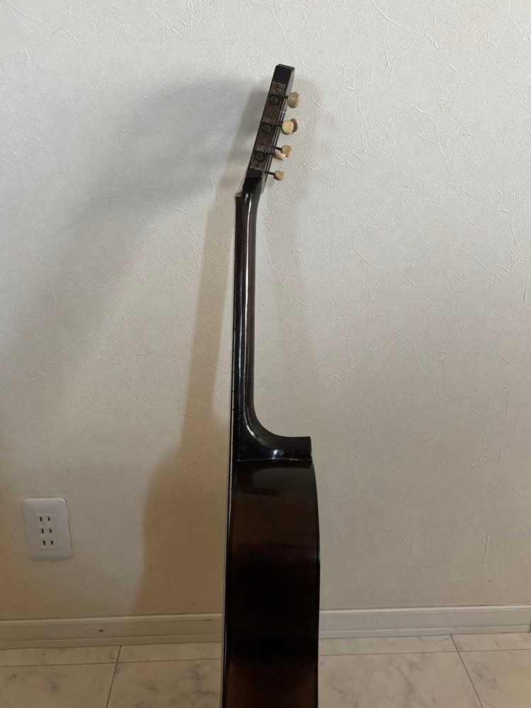 ARS Guitar Classical Guitar With Wear