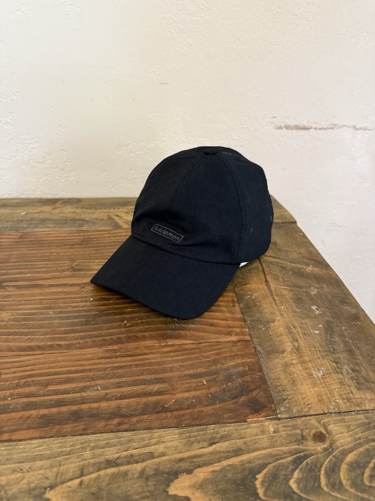 Lululemon Woman’s Hat Black Adjustable Dri-fit Clean Nice