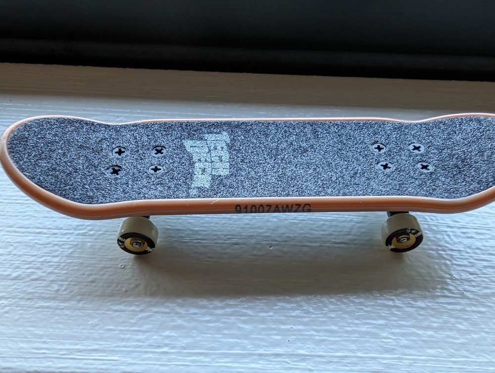 Birdhouse FUN! Techdeck Fingerboard