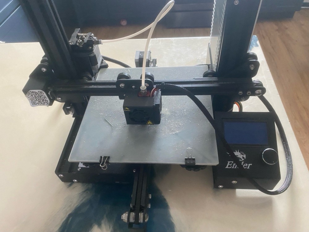 Ender Ender 3 FDM 3D Printer with Display Control Panel, Model Ender 3