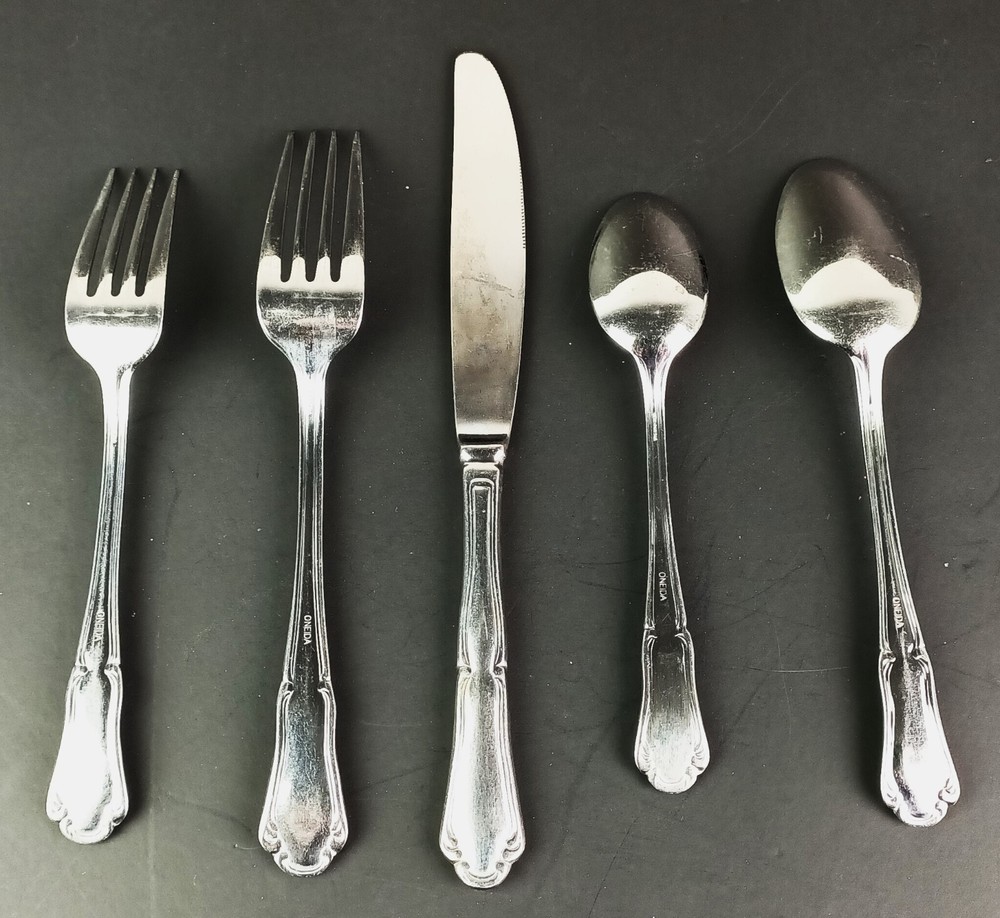 Oneida Claudia Stainless Flatware 1 Set of 5 Pcs Scroll Edge Glossy Replacement