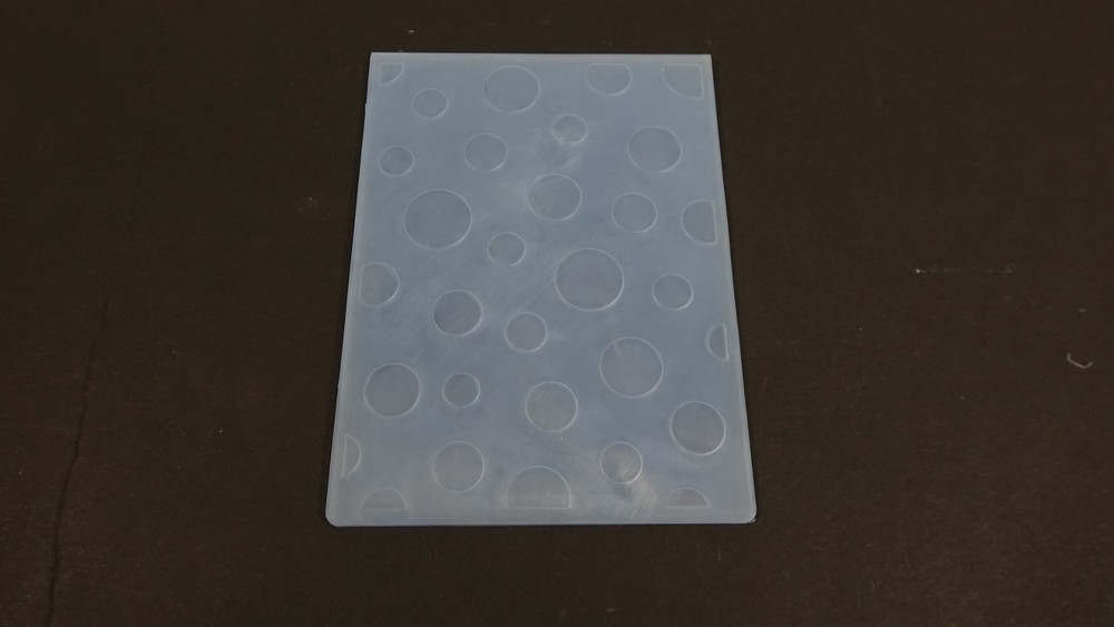 Lifestyle Crafts Quickutz Embossing Folder 2 Sizes Circles