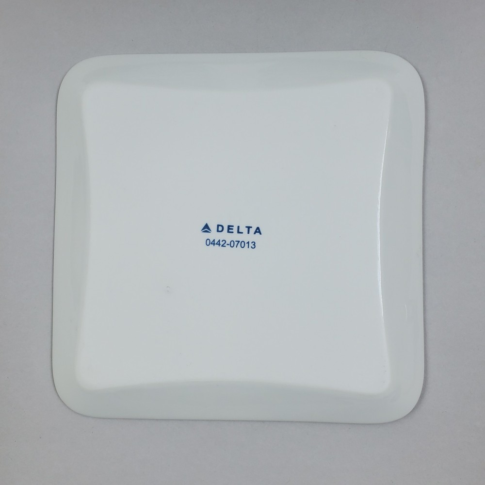 Delta Airline International First Class Plain White Square Plate 0442-07013