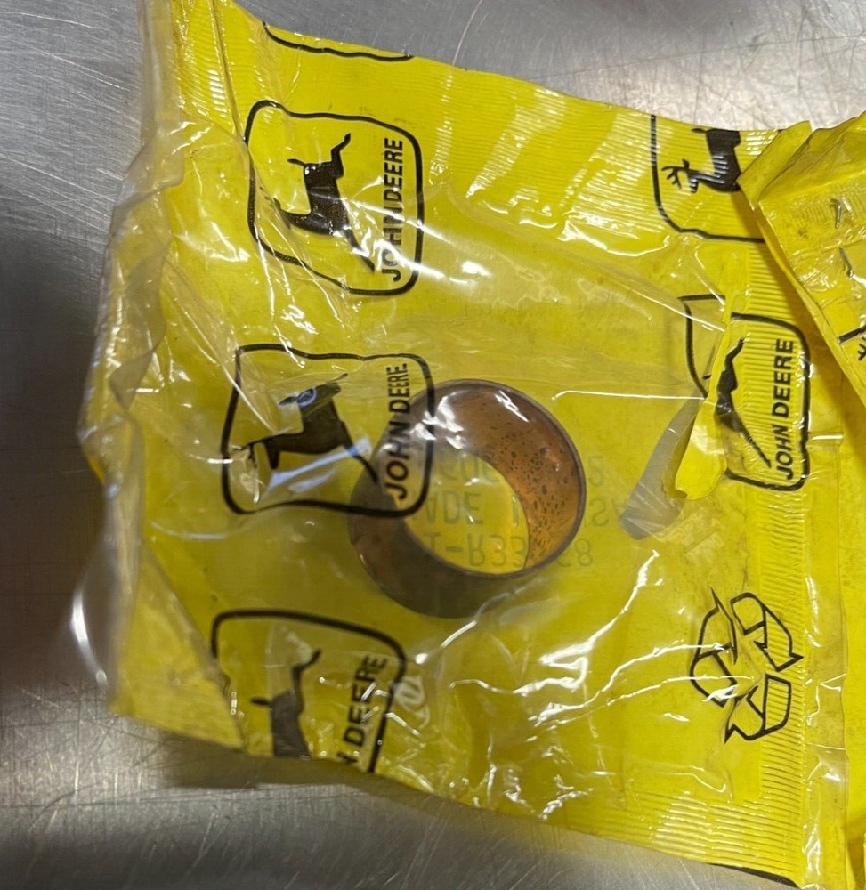 R33168 OEM John Deere Bushing