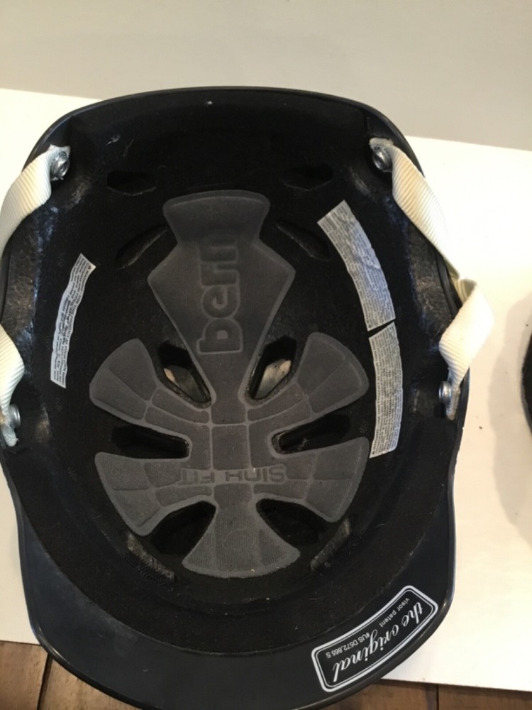 Snowboard Helmet Bern Muse Audio Heaphone Liner priscilla levac Medium