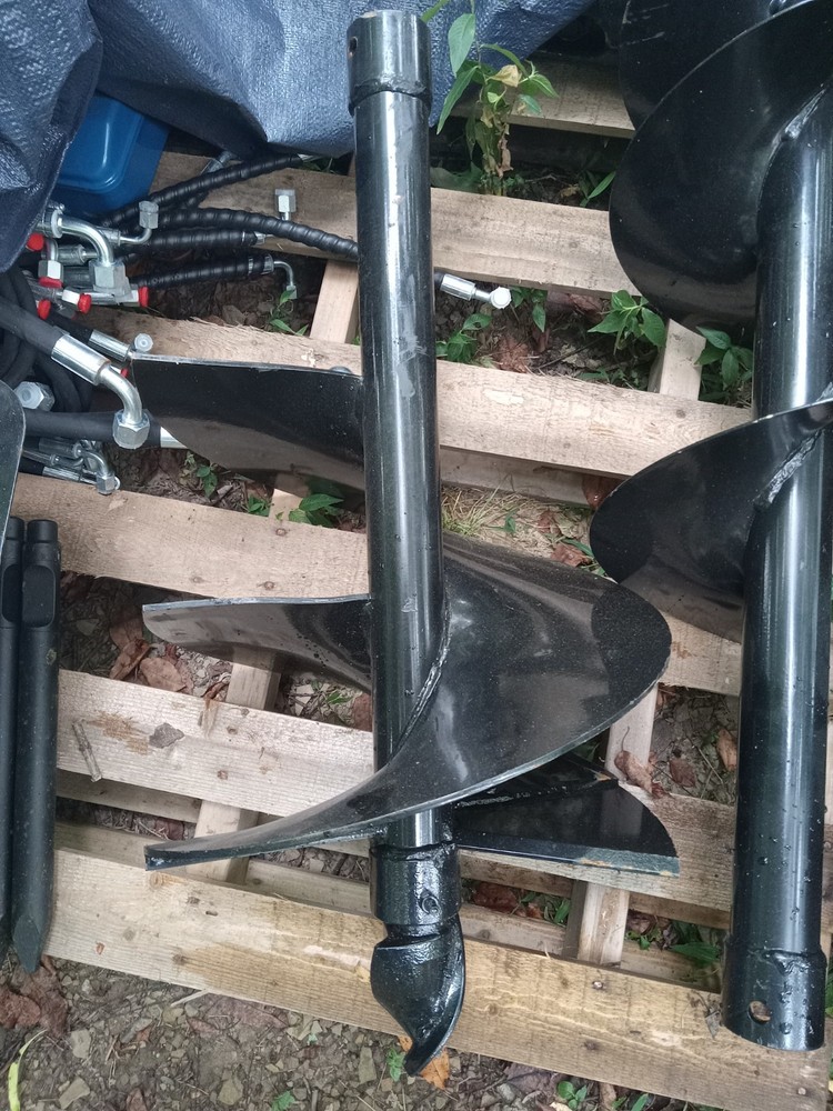 mini excavator 15" auger attachment