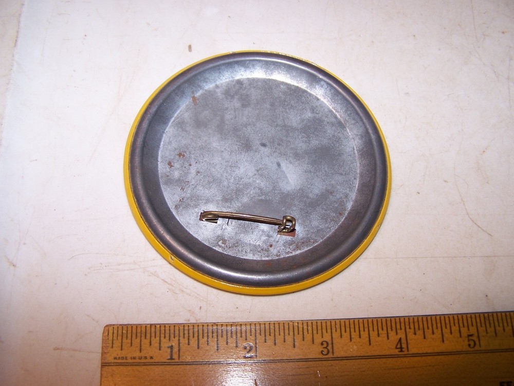 Vintage I HATE IRONING Pinback Button Pin