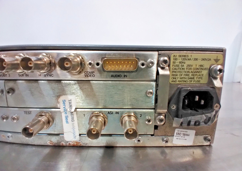 Tandberg Voyager E5788 - MPEG-2 HD Encoder with Satellite Modulator