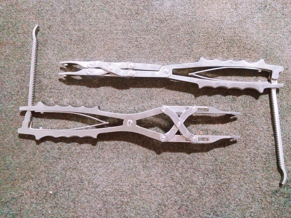 Spine Compressor & Dissector