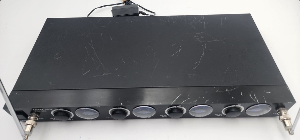 IDOLpro VHF-638 Wireless Microphone system