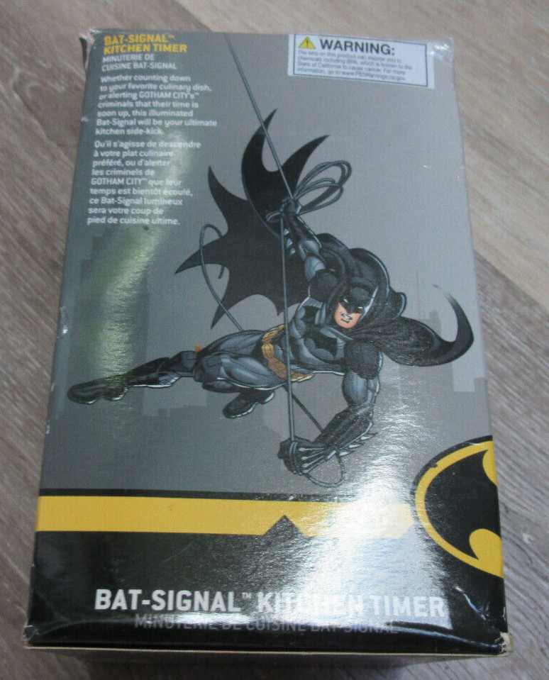 Batman Kitchen Timer (bat-signal) box damage