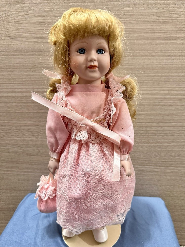 Amelie – 14” Haunted Doll
