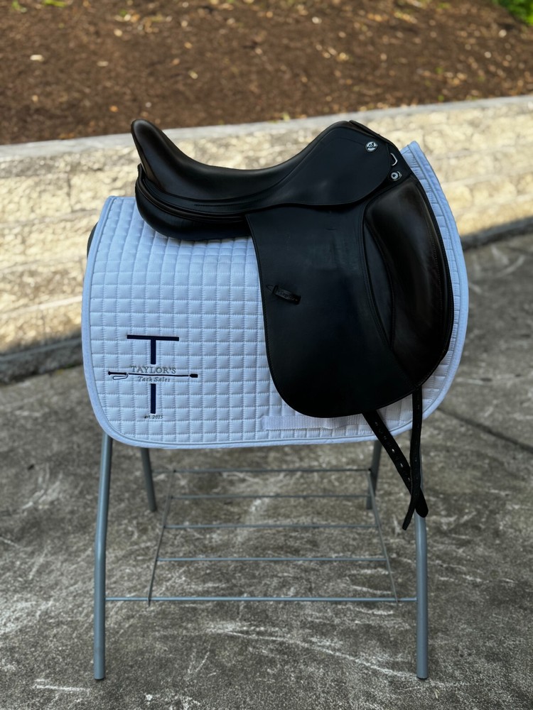 17” (M) Prestige D1K Zero X-Technology Dressage Saddle