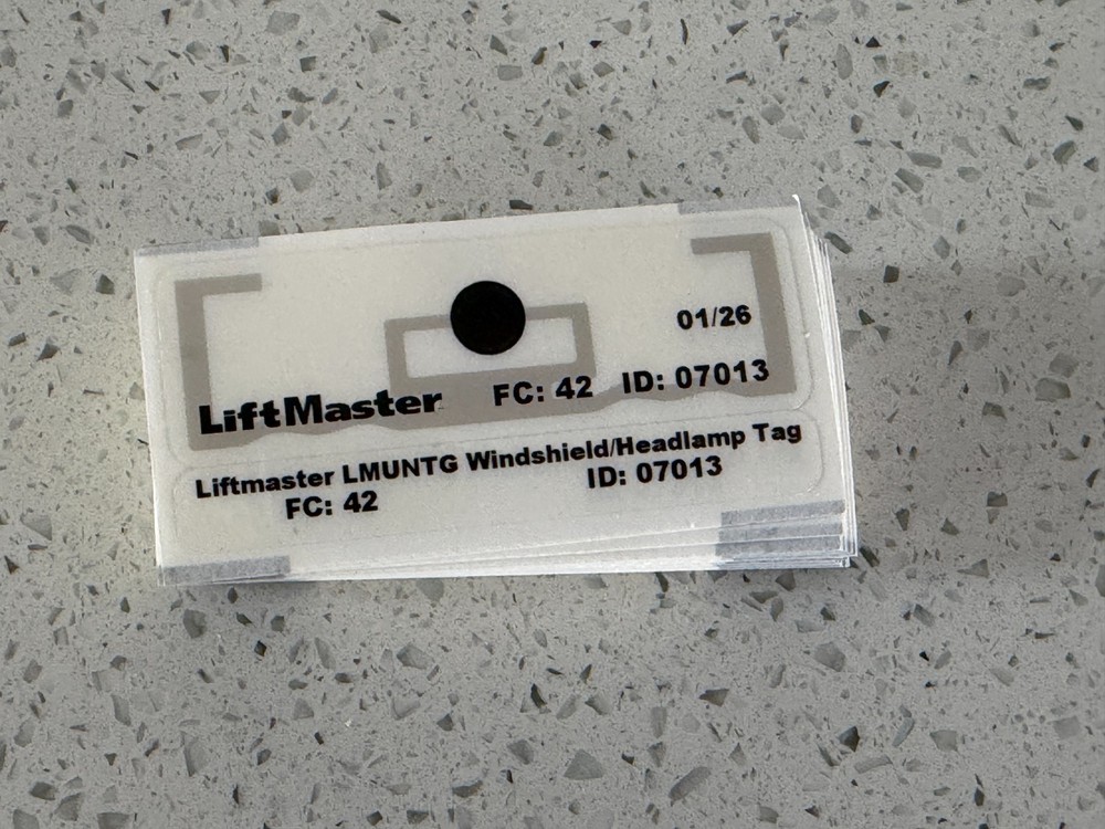 Liftmaster LMUNTG RFID Windshield Tag (46pcs)