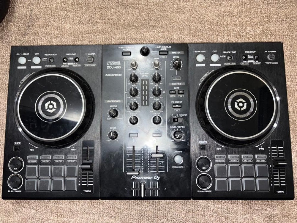 DDJ-400 with soft case