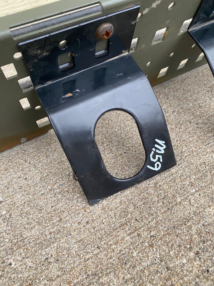 US Military Surplus Space Saver Weapons System Shelf Insert & 6 Weapons Mounts