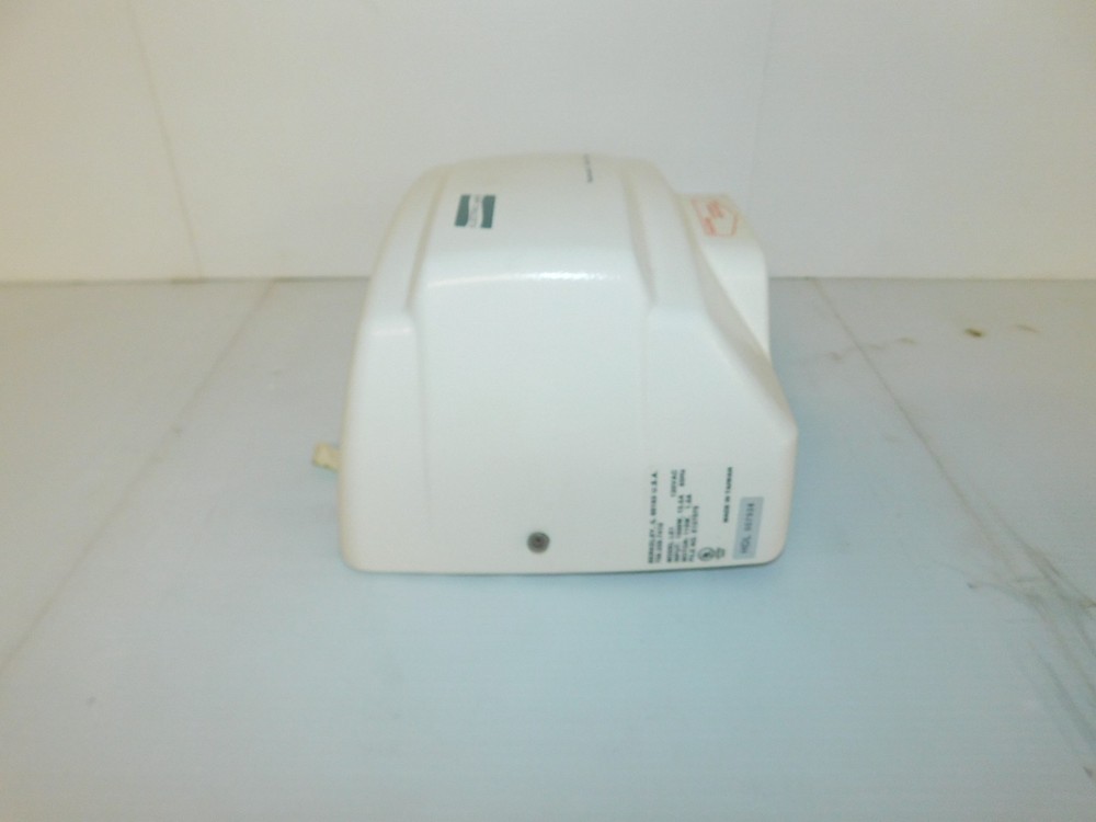 ELECTRIC AIRE AUTOMATIC HAND DRYER MODEL LE1 (BSP66)