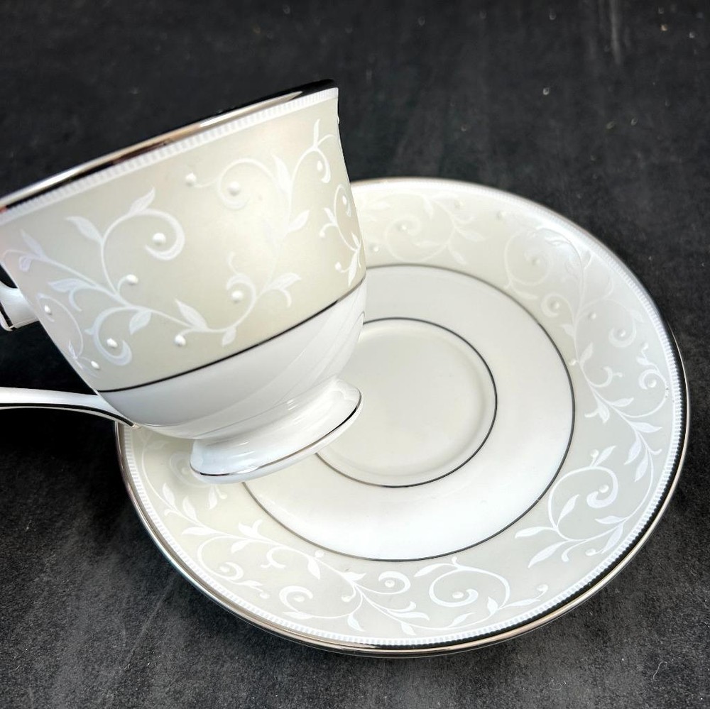 Lenox Opal Innocence 5 Piece Place Setting
