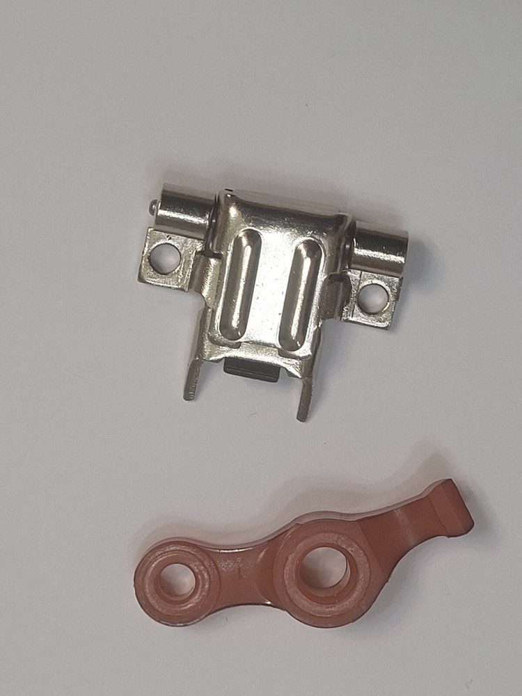 OSTER 76 - CLIPPER REPLACEMENT HINGE #42575, Titan, Model 10 And Blade Drive