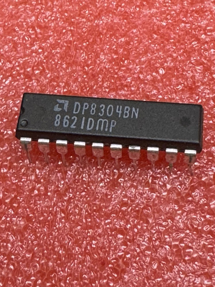 AMD Advanced Micro Devices DP8304BN DP8304