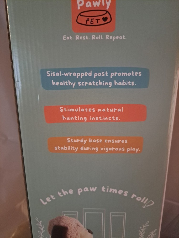 Plush Pal Play Post. 20" Tall. Cat Scratch Post. New