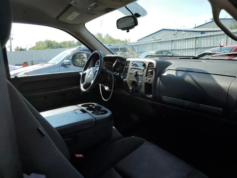 SILVRDO15 2012 Headrest 369661